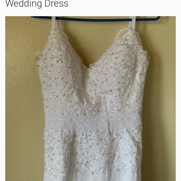 Elegant White Sleeveless Summer Wedding Dress - Picture 8 of 14